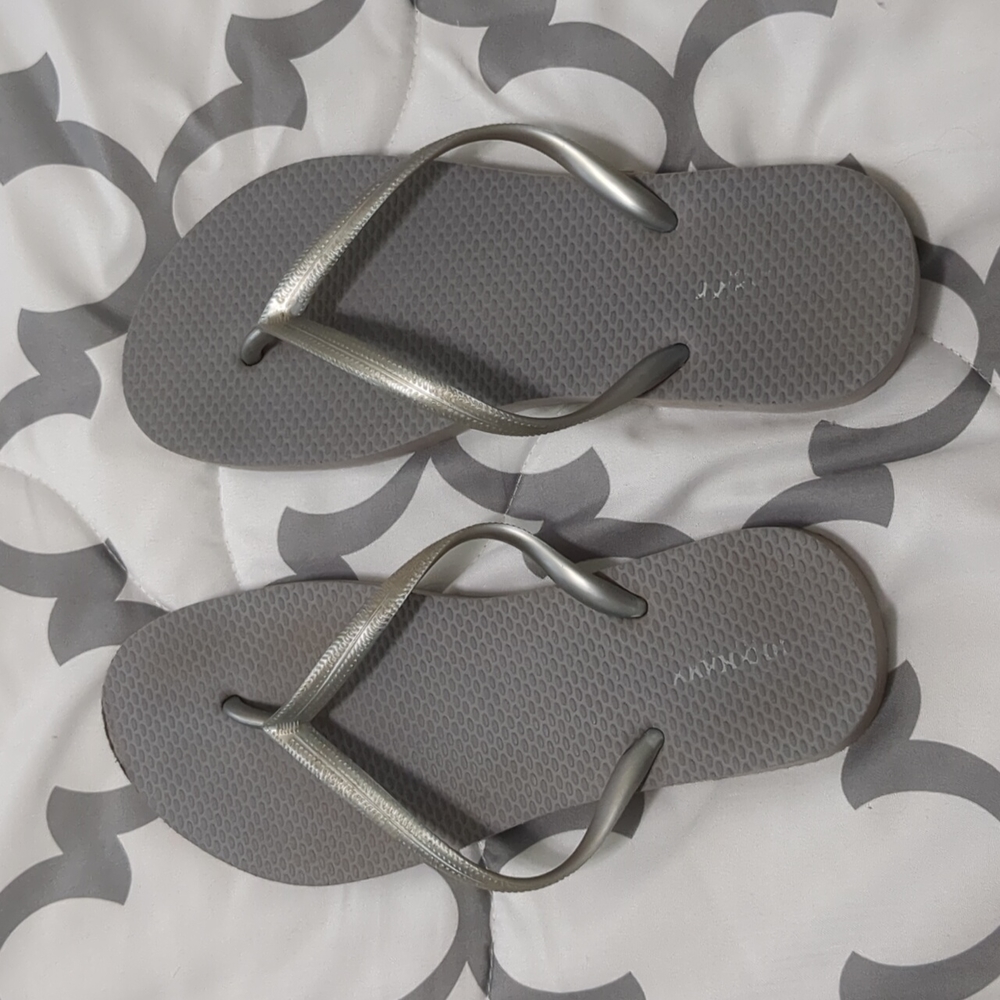 Old Navy flip flops
